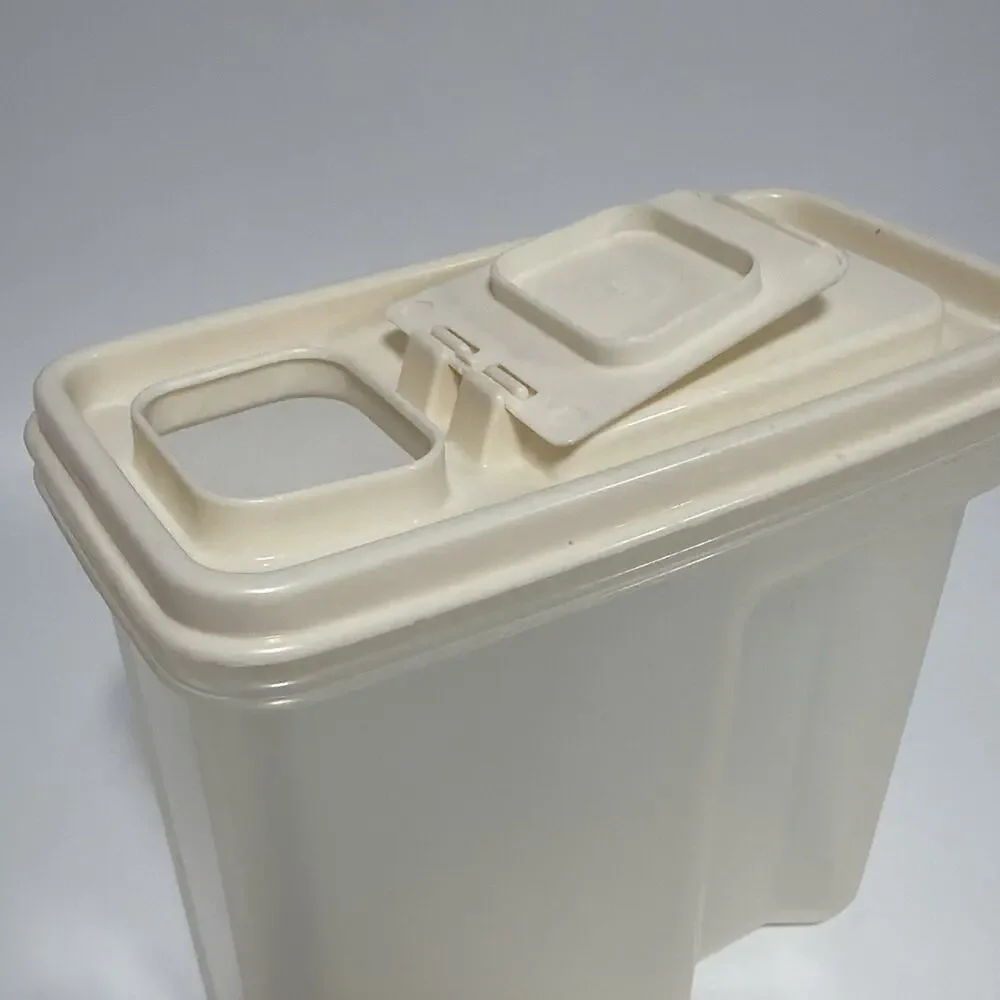 Rubbermaid vtg small